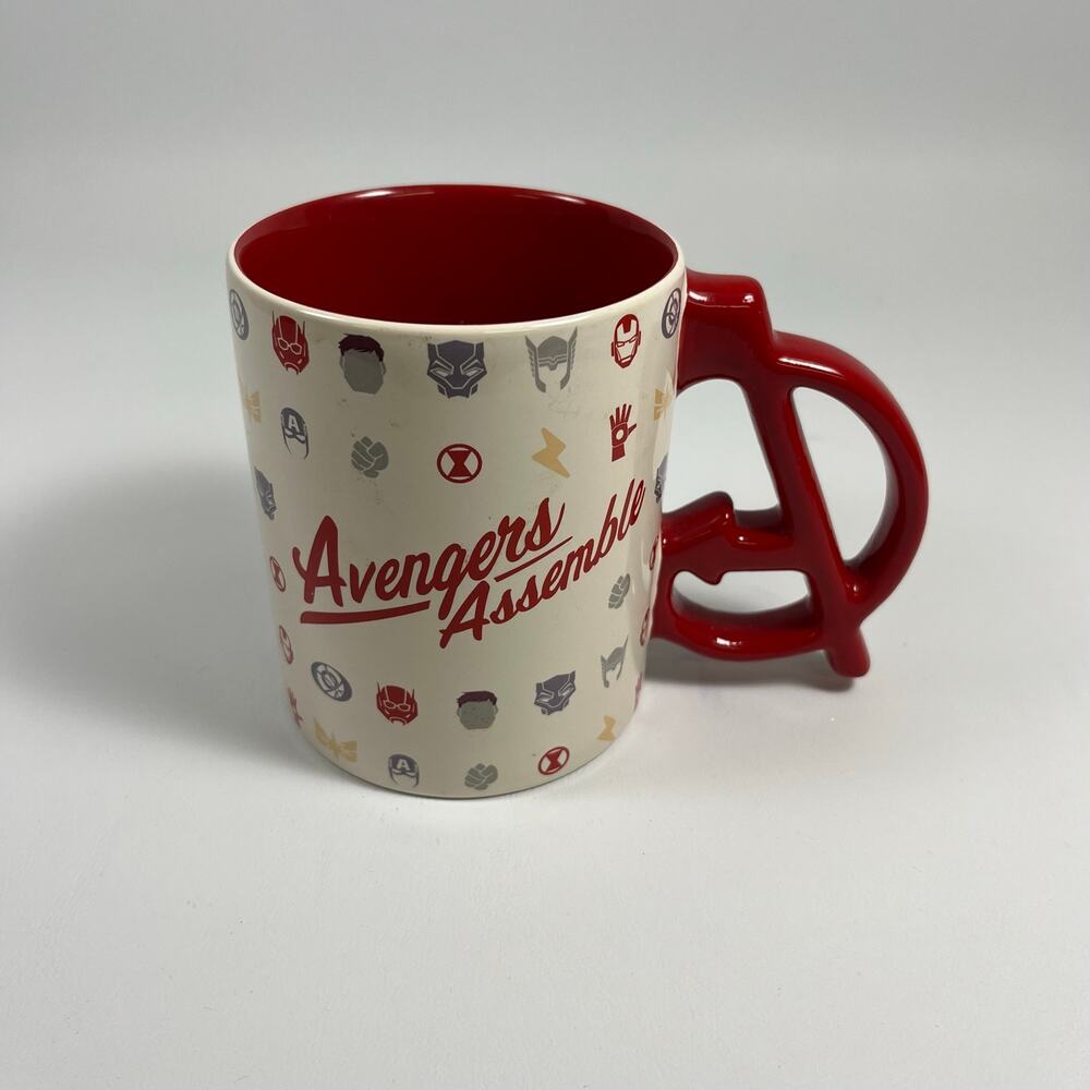 Marvel Avengers Assemble Disney 16 oz Doomsday Ceramic
